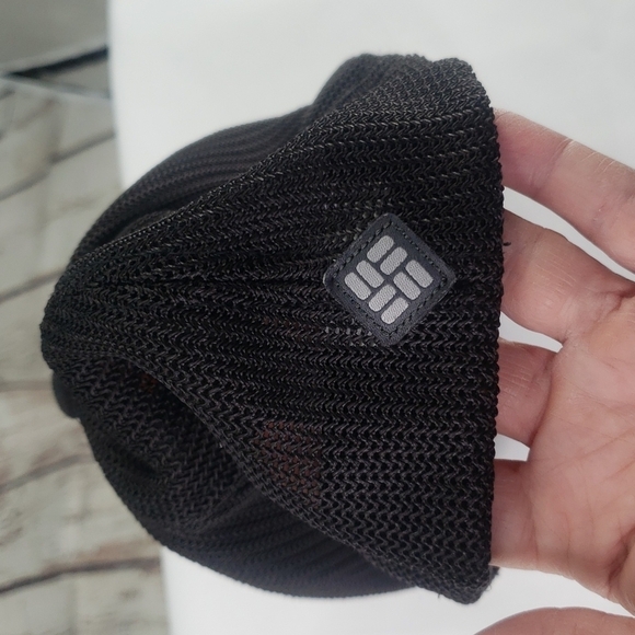 Columbia Sportswear Flexfit Hat - Picture 2 of 4